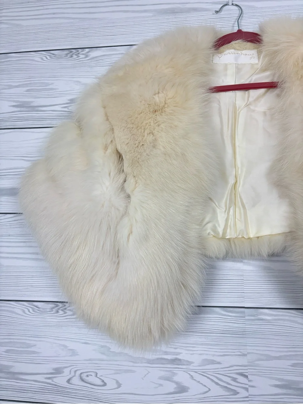 VTG GARTENHAUS FURS CREAM WHITE STOLE CAPE CAPELET OSFA